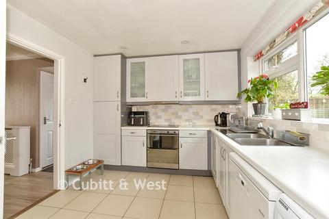 Northdowns, Cranleigh GU6