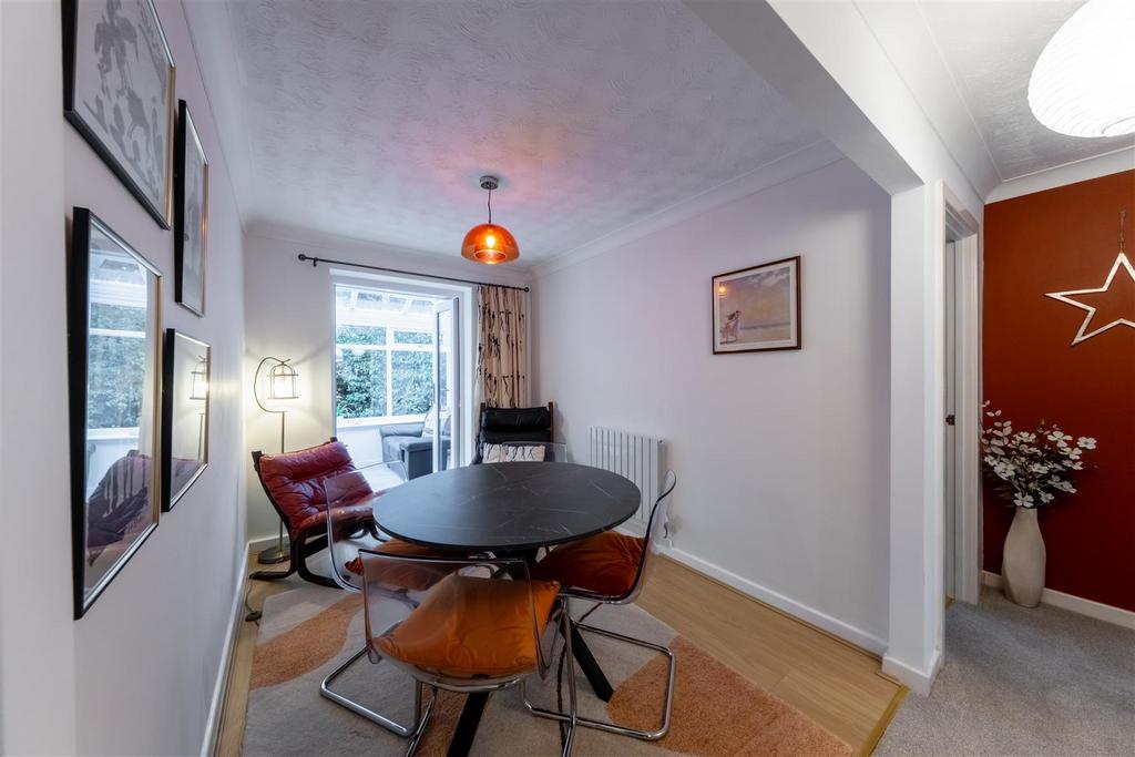 2 Beechfield Gardens-014.jpg