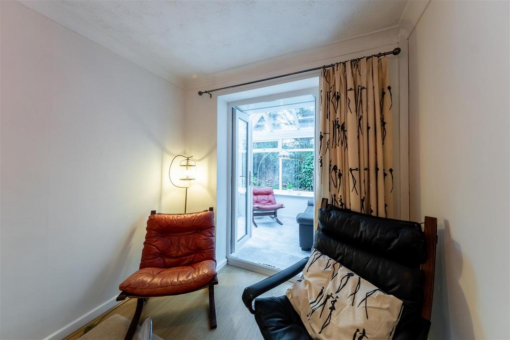 2 Beechfield Gardens-015.jpg