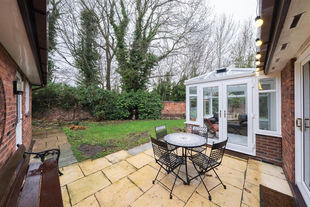 2 Beechfield Gardens-027.jpg