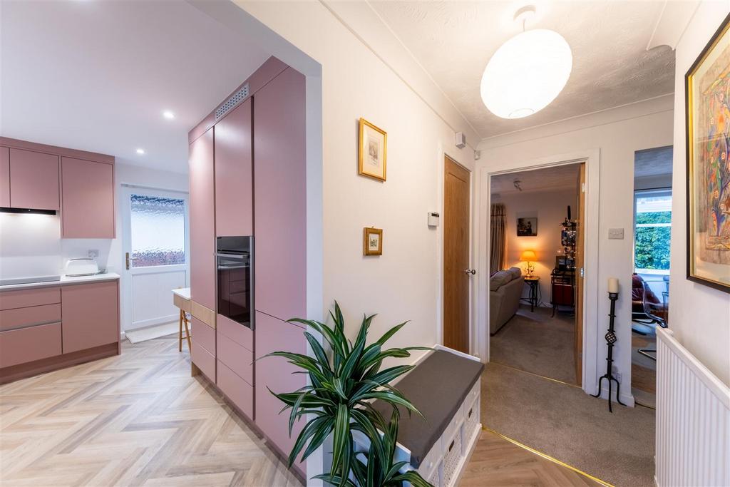 2 Beechfield Gardens-006.jpg