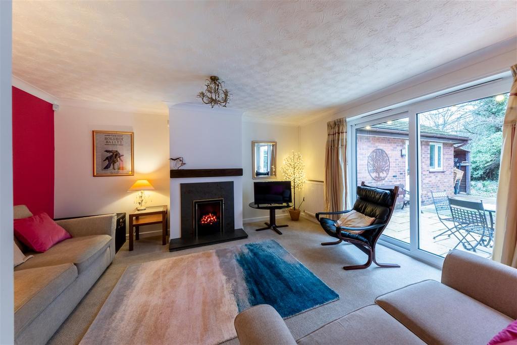 2 Beechfield Gardens-008.jpg