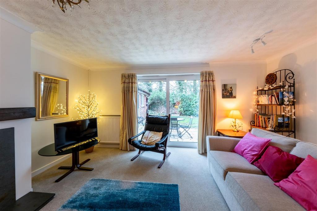 2 Beechfield Gardens-009.jpg