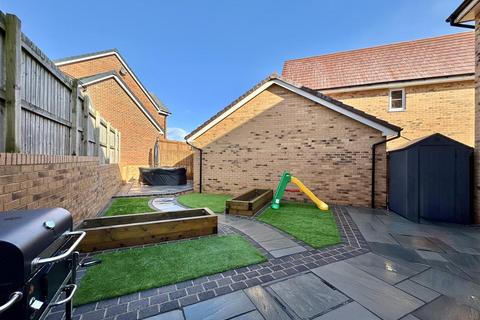3 bedroom detached house for sale, Carrs Drive, Cudworth, Barnsley