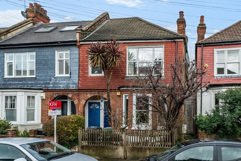 2 bedroom flat for sale, Radbourne Road, Balham, London, SW12