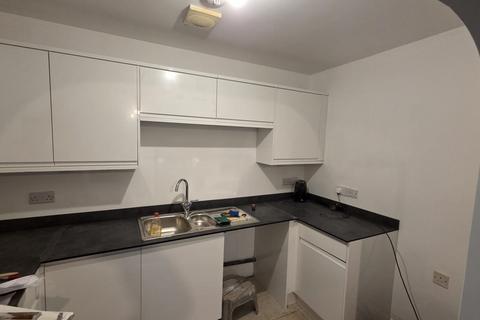 1 bedroom ground floor flat to rent, Union Road, Ryde PO33