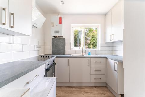 4 bedroom maisonette for sale, Martindale Road, Hounslow TW4