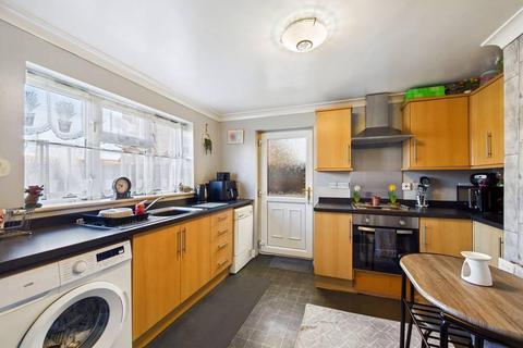 2 bedroom semi-detached house for sale, Priory Road, Featherstone, Pontefract
