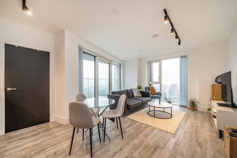 2 bedroom flat for sale, Portal Way, London W3