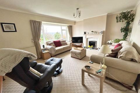 3 bedroom semi-detached house for sale, Golden View Drive, Thwaites Brow, Keighley, BD21