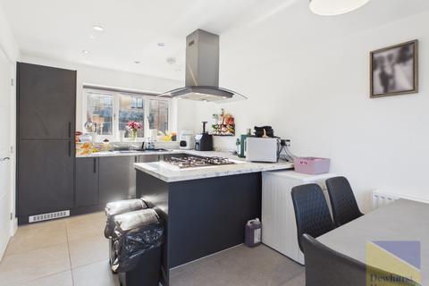 3 bedroom detached house for sale, Green Meadow Close, Penwortham PR1