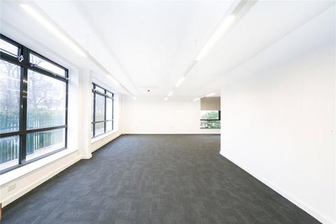 undefined, Sandycombe Road, Richmond, TW9