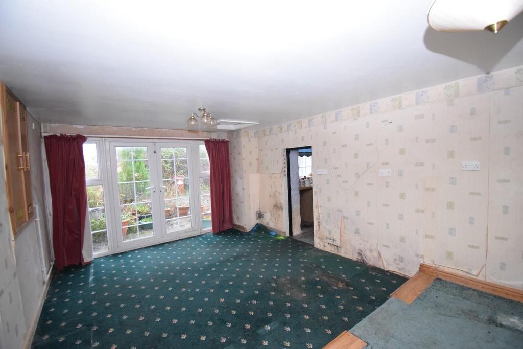 Dining Room.JPG