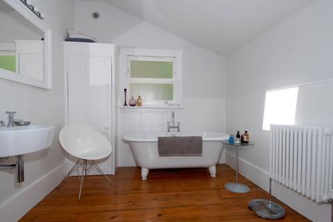 undefined, Edison Road, Crouch End, London, N8