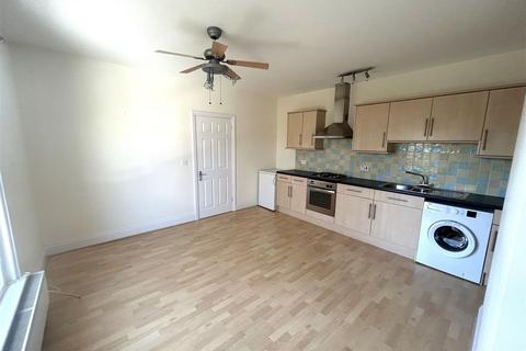 1 bedroom apartment to rent, Alumhurst Road, Bournemouth