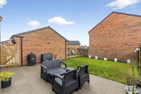 3 bedroom detached house for sale, Waterways Avenue, Macclesfield, SK11