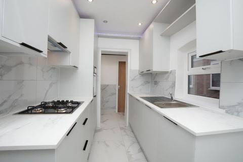3 bedroom terraced house for sale, Malmesbury Road, Birmingham B10