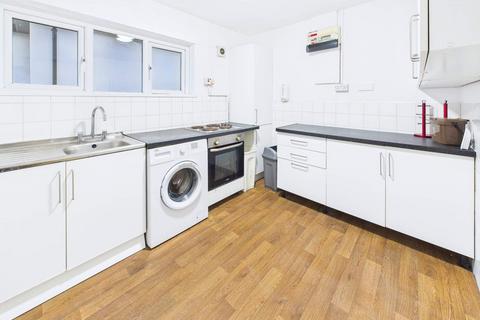 2 bedroom flat for sale, Heathwood Court, Heathwood Road, Cardiff, CF14