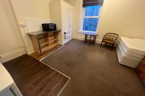 undefined, Holdenhurst Road, Bournemouth, Bournemouth, BH8