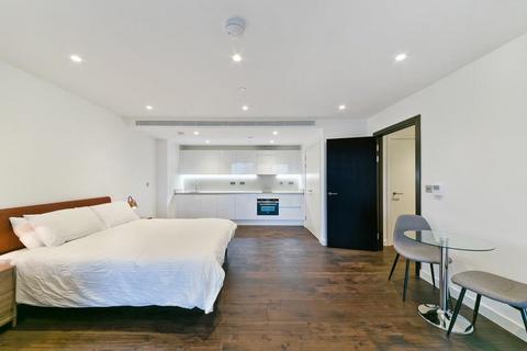 undefined, Royal Mint Street | London | E1