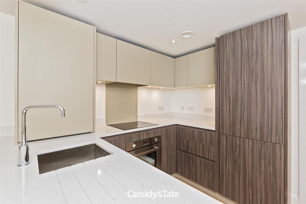 Plot 12 199 Watling Street-013.jpg