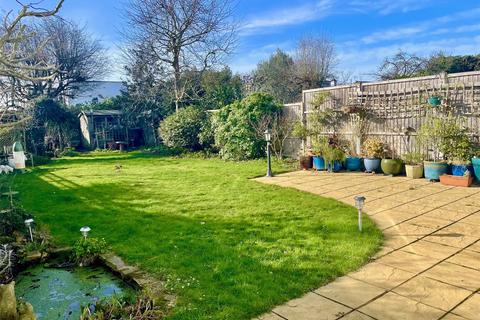 undefined, Olive Avenue, Leigh-on-Sea, Essex, SS9