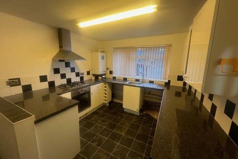 3 bedroom terraced house to rent, Chapelon, Tamworth
