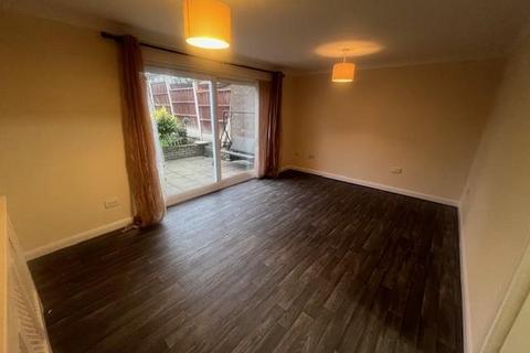 3 bedroom terraced house to rent, Chapelon, Tamworth
