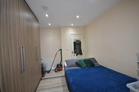 undefined, High Road, London