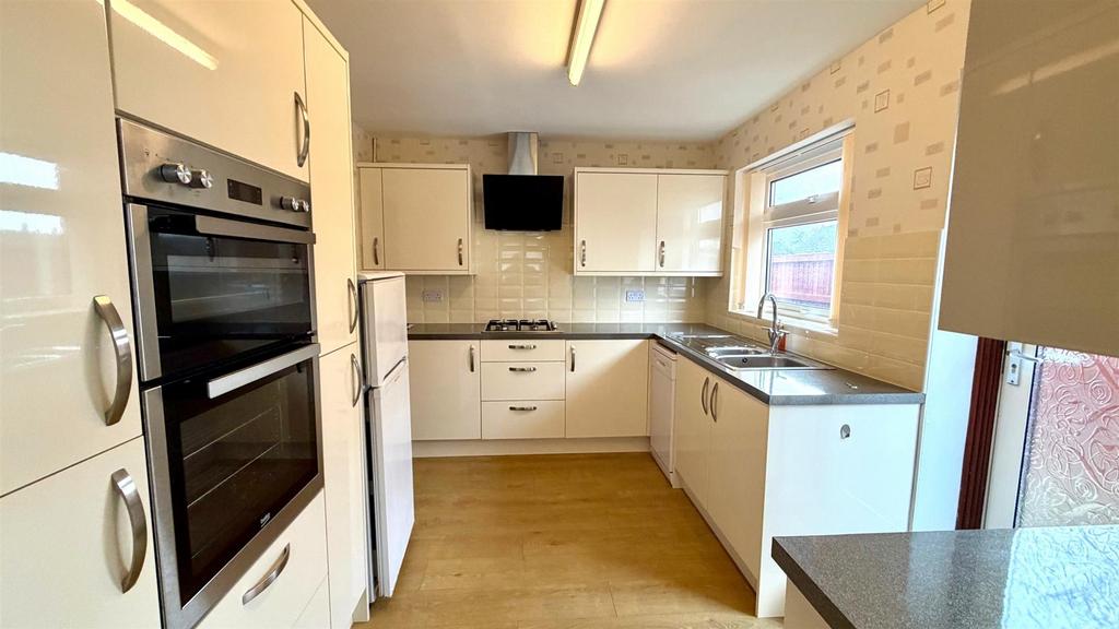 Re fitted kitchen