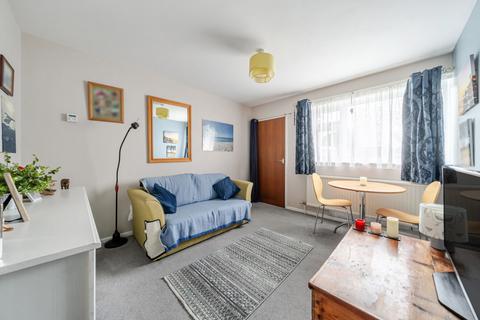 2 bedroom flat for sale, The Cloisters, Fareham PO15