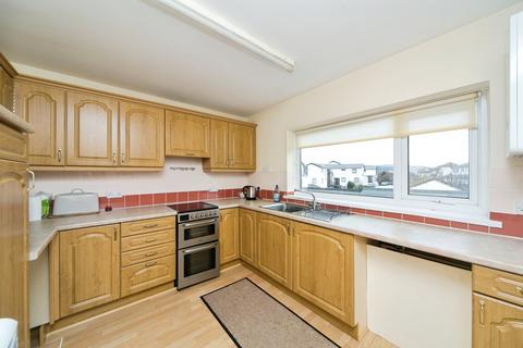 3 bedroom flat for sale, Riverside Court, Deganwy, Conwy, LL31