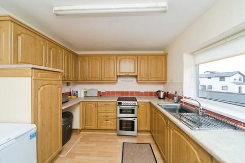 3 bedroom flat for sale, Riverside Court, Deganwy, Conwy, LL31