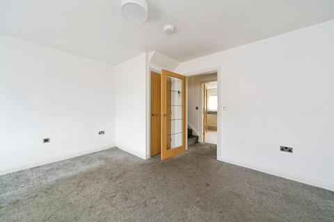undefined, Lon Parciau, Llandudno Junction, Conwy, LL31
