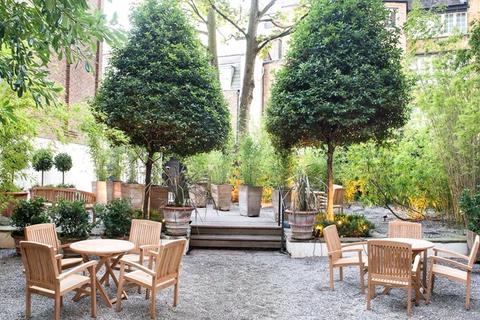 3 bedroom apartment to rent, Hill Street, London, W1J
