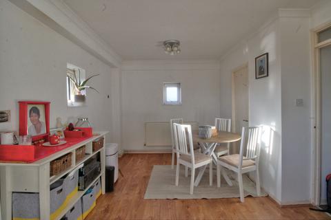 2 bedroom flat for sale, Stort Tower, Harlow