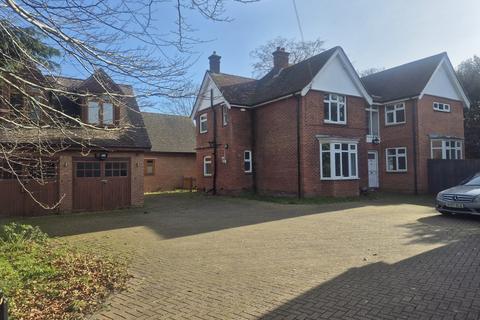 4 bedroom detached house for sale, 46 Castle Way, Leybourne, West Malling, Kent ME19 5HG