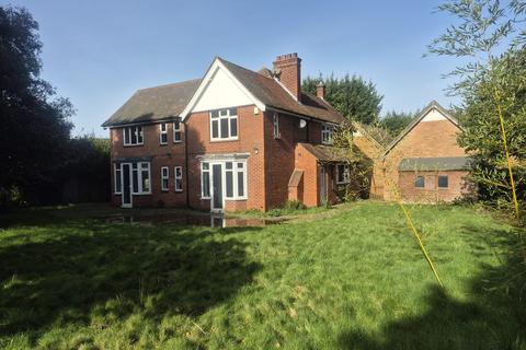 4 bedroom detached house for sale, 46 Castle Way, Leybourne, West Malling, Kent ME19 5HG