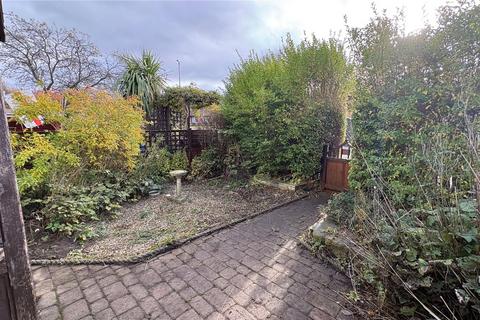 2 bedroom house for sale, Carr Hill Road, Gateshead, Tyne and Wear, NE9