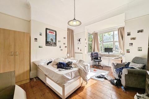 undefined, Otterburn Villas South, Newcastle upon Tyne, Tyne and Wear, NE2