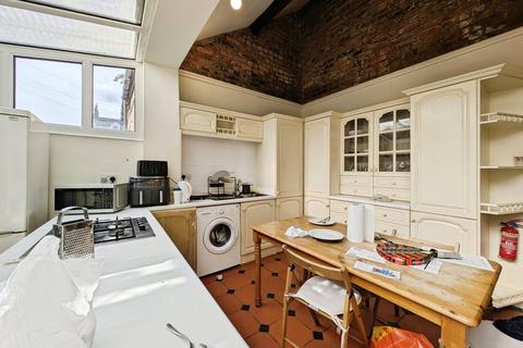undefined, Otterburn Villas South, Newcastle upon Tyne, Tyne and Wear, NE2