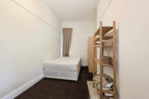 undefined, Otterburn Villas South, Newcastle upon Tyne, Tyne and Wear, NE2