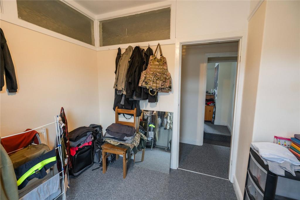 Bedroom 2 (2)