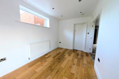 undefined, Greenfields Drive, Little Neston, Neston, Cheshire, CH64