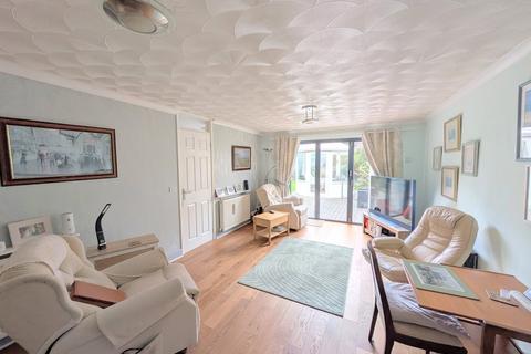 undefined, Riverside Walk, Neston, Cheshire, CH64