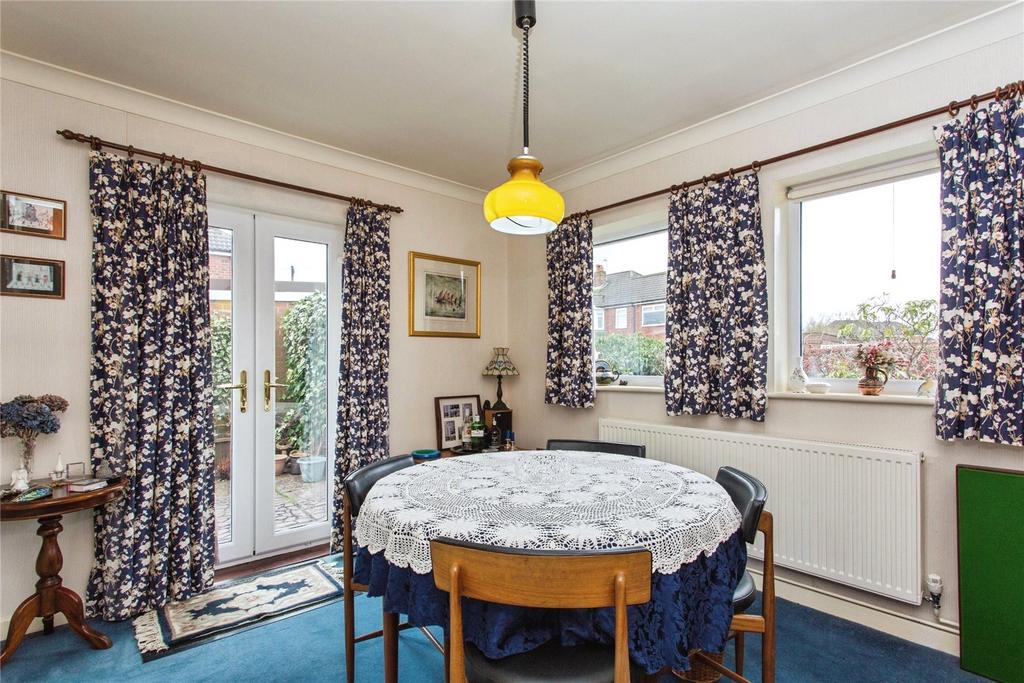 Dining Room/Bedroom