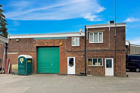 Distribution warehouse to rent - 31 Bois Ln Amersham HP6 6BT