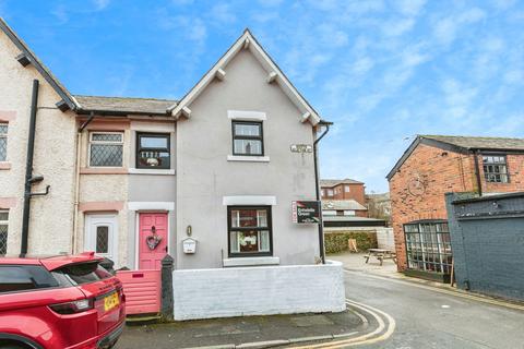 2 bedroom end of terrace house for sale, South Clifton Street, Lytham St. Annes, Lancashire, FY8