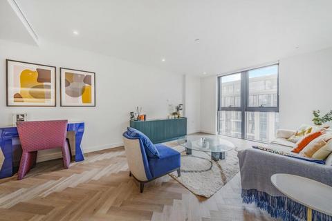 1 bedroom flat to rent, Gauging Square, London, E1W