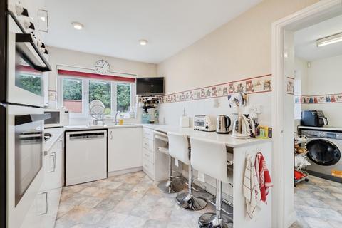 4 bedroom detached house for sale, Parkway, Westhoughton, Bolton, Greater Manchester, BL5